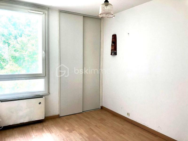 Appartement - 90 m² - 5 pièces