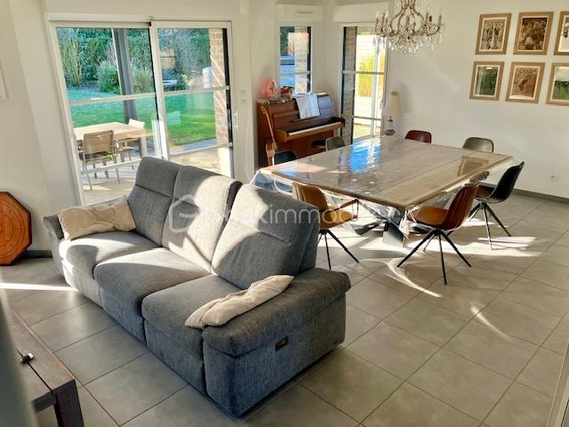 Maison - 200 m² - 6 pièces