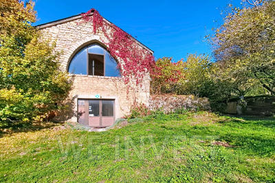 Propriété - 475 m²