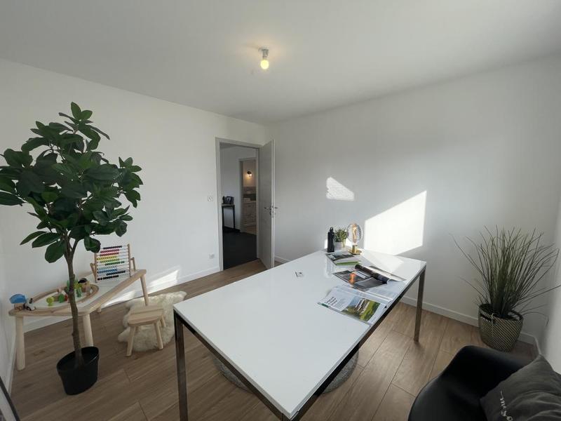 Appartement - 80 m² - 4 pièces