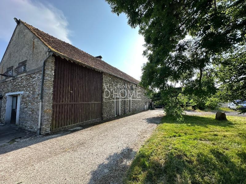 Propriété - 623 m² - 14 pièces