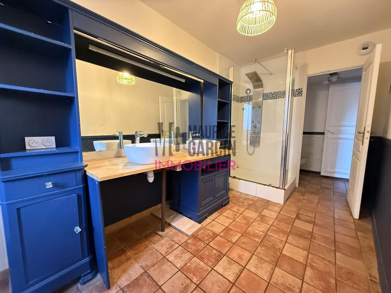 Appartement - 111 m² - 3 pièces