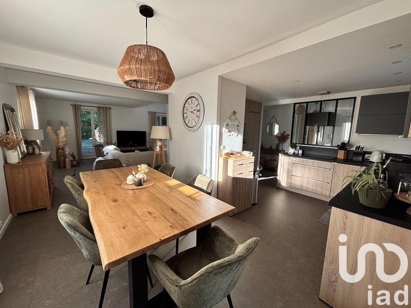 Maison - 168 m² - 8 pièces