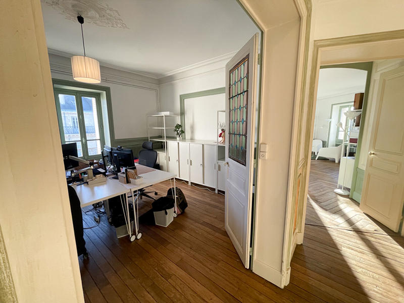 Bureau - 195 m² - 7 pièces