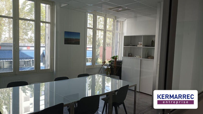 Bureau - 145 m²