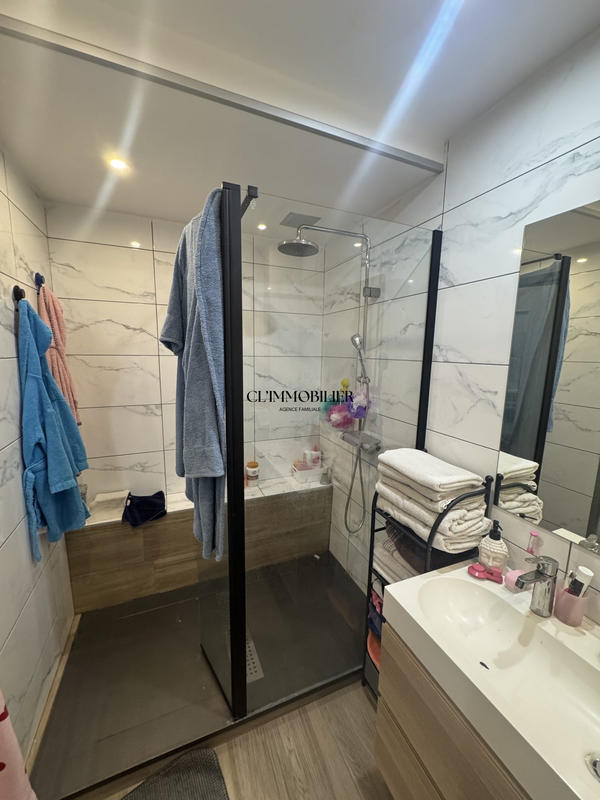 Appartement - 90 m² - 3 pièces