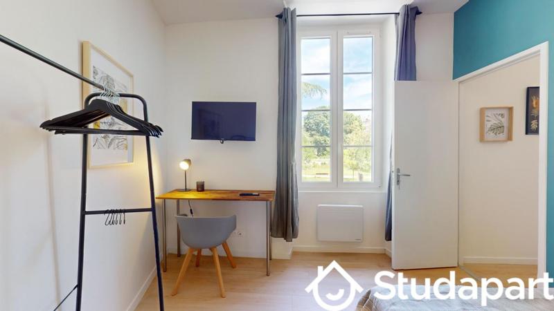 Chambre - 9 m² - 1 pièce