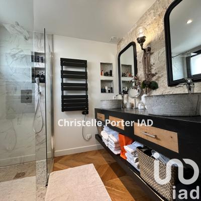 Maison - 200 m² - 6 pièces