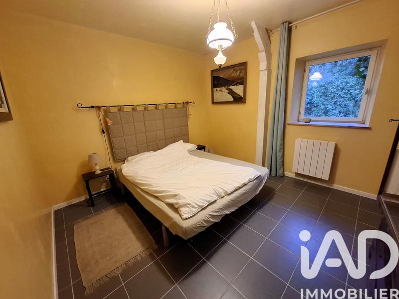 Maison - 438 m² - 16 pièces