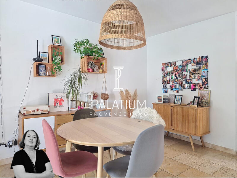 Maison - 80 m² - 5 pièces