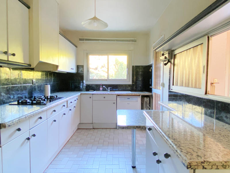 Villa - 205 m² - 6 pièces