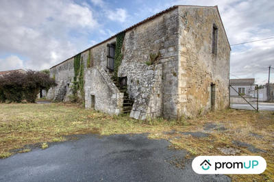 Maison ancienne - 490 m² - 2 pièces