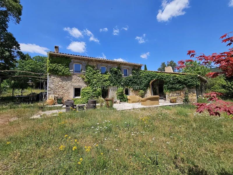 Maison - 166 m² - 7 pièces