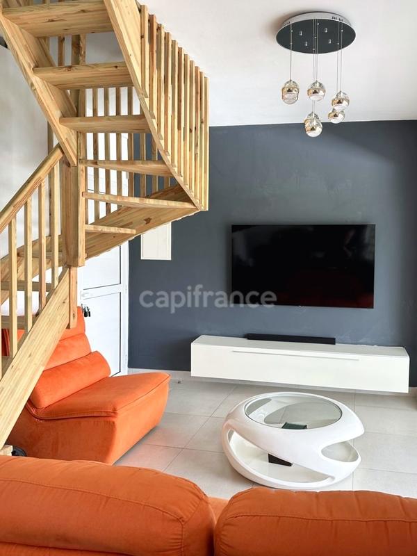 Appartement - 80 m² - 4 pièces