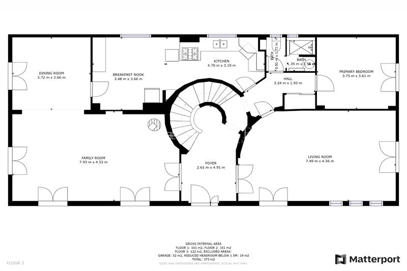 Maison - 292 m² - 7 pièces
