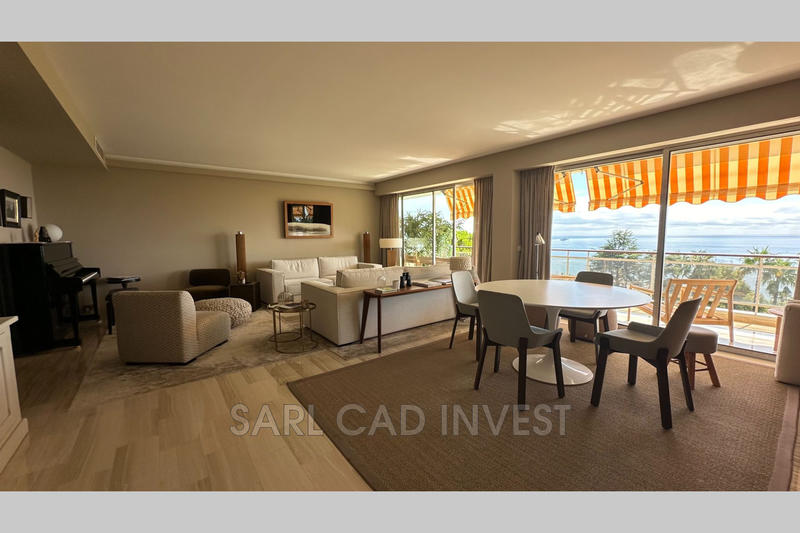 Appartement - 150 m² - 5 pièces