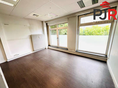 Bureau - 382 m²