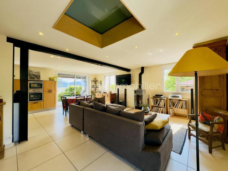 Villa - 167 m² - 6 pièces