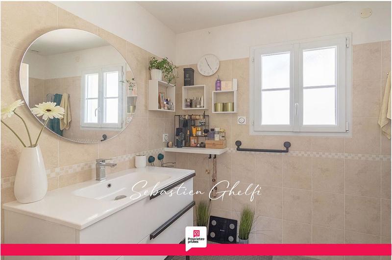 Maison - 174 m² - 8 pièces