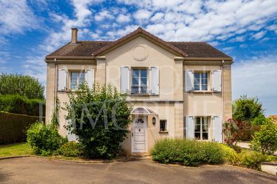 Maison - 143 m² - 4 pièces