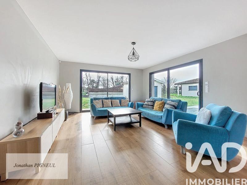 Château - 135 m² - 5 pièces