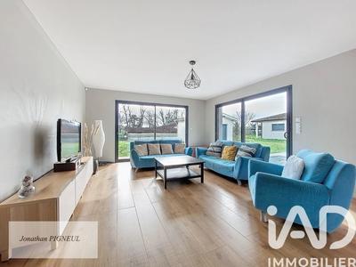 Château - 135 m² - 5 pièces