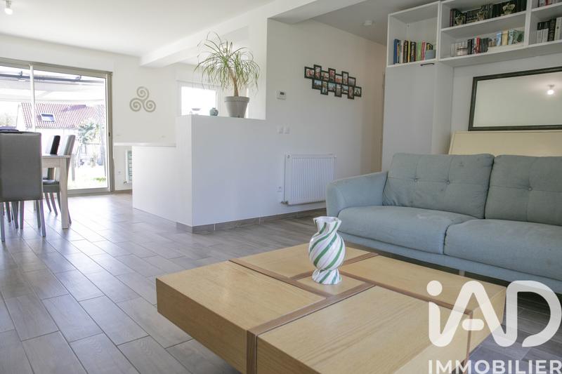 Maison - 110 m² - 6 pièces