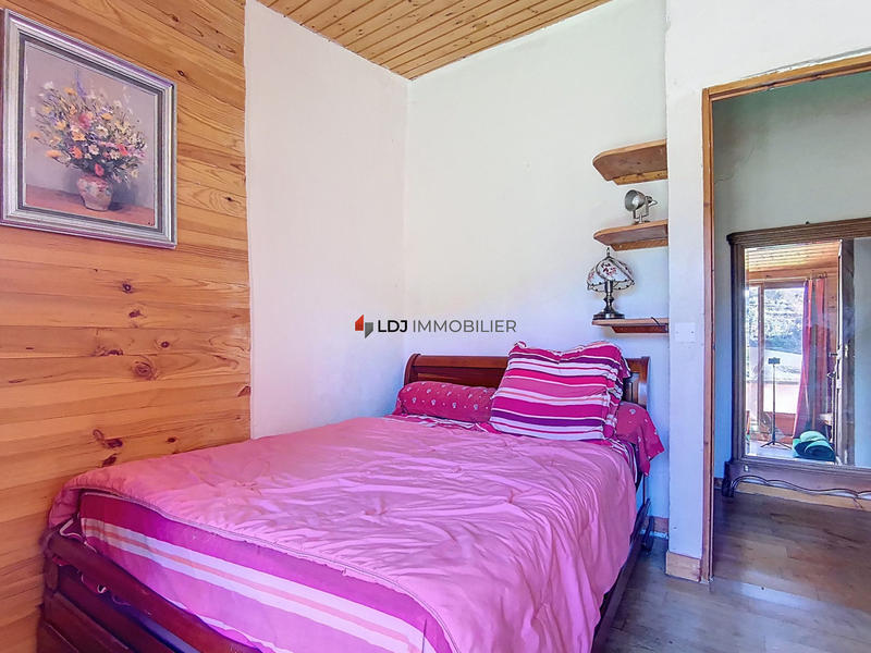 Maison - 350 m² - 12 pièces