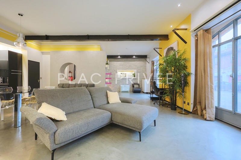 Appartement - 80 m² - 3 pièces