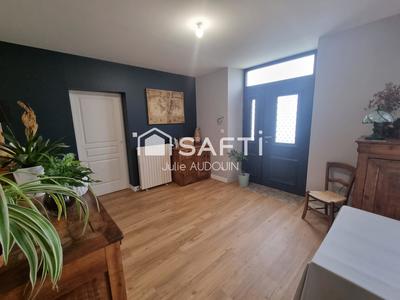 Maison - 240 m² - 9 pièces