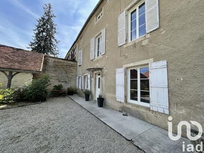 Maison - 270 m² - 10 pièces
