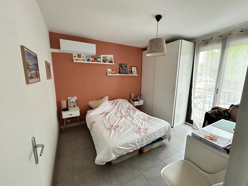 Appartement - 80 m² - 3 pièces