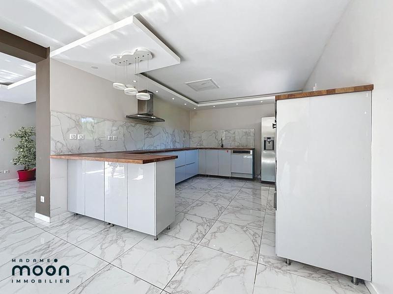 Villa - 173 m² - 6 pièces