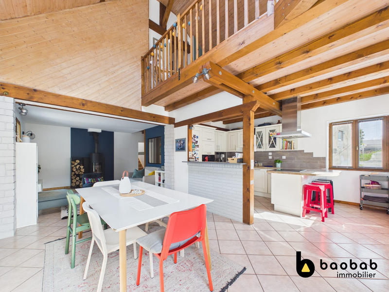 Maison - 113 m² - 5 pièces