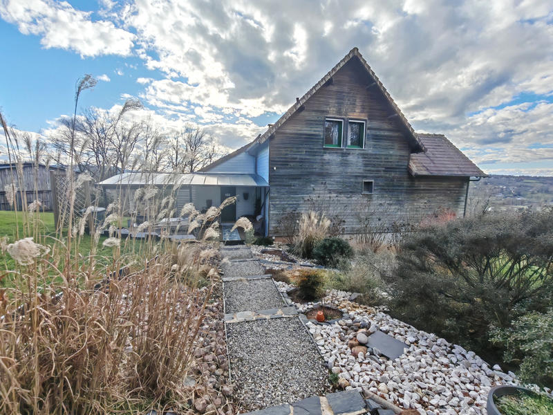 Maison - 161 m² - 8 pièces