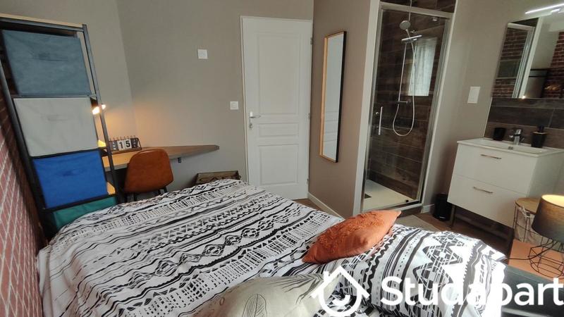 Chambre - 12 m² - 1 pièce