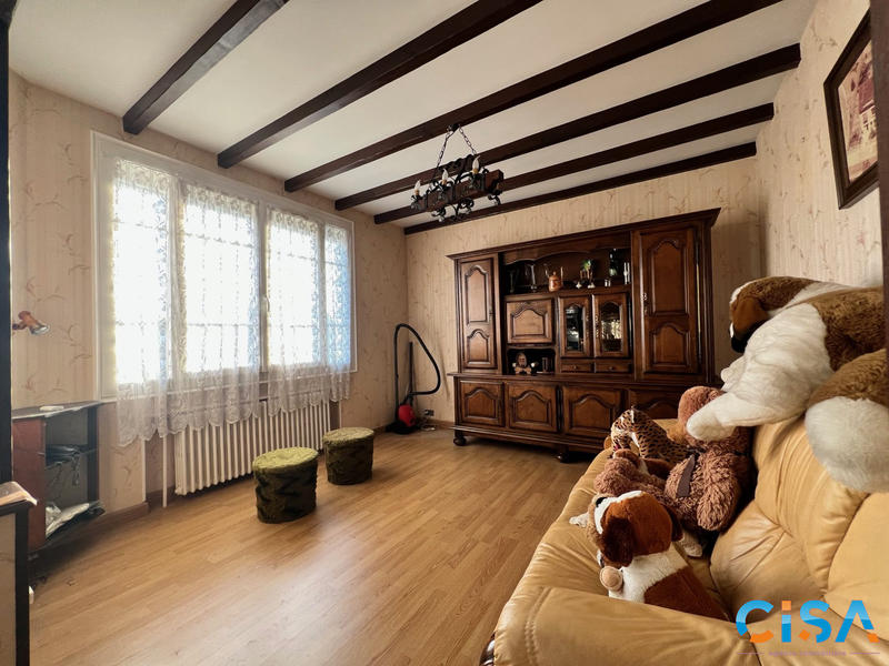 Maison - 92 m² - 5 pièces