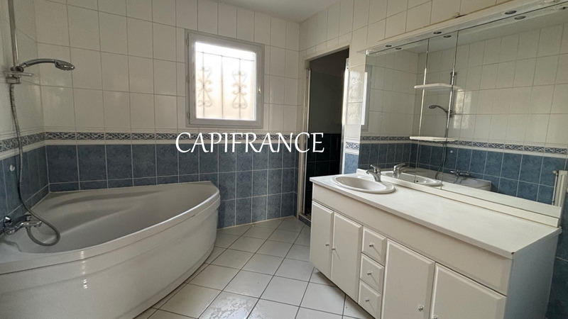 Maison - 102 m² - 4 pièces