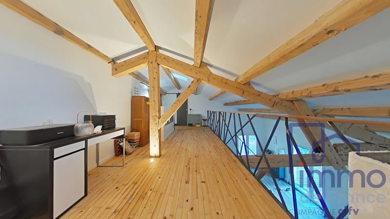 Maison - 200 m² - 6 pièces