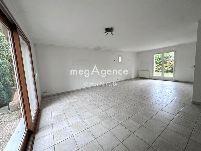 Maison - 98 m² - 5 pièces