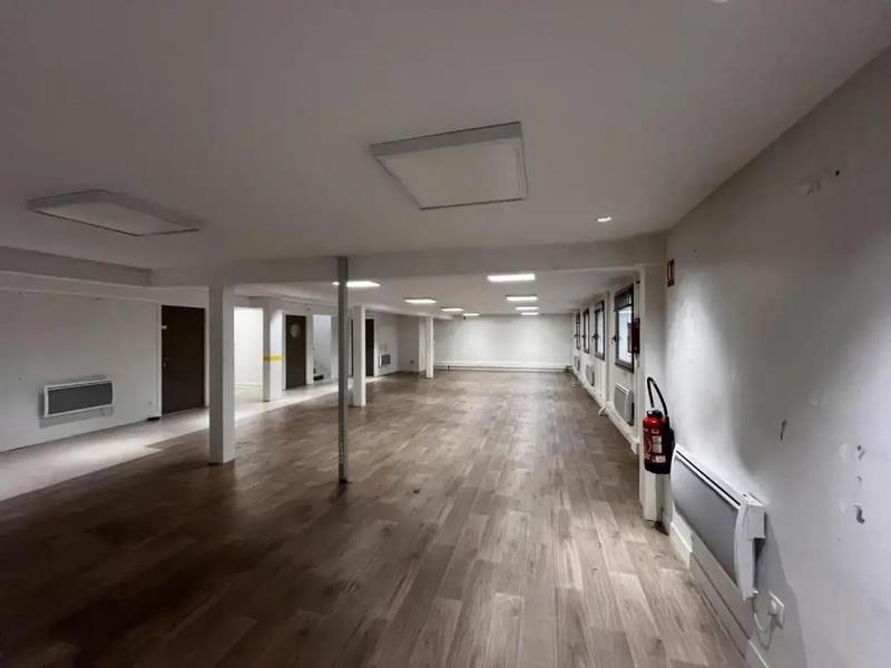 Local d'activité / Entrepôt - 1 730 m²