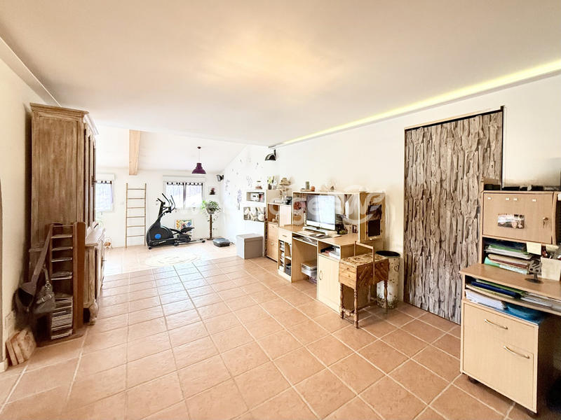 Villa - 155 m² - 8 pièces