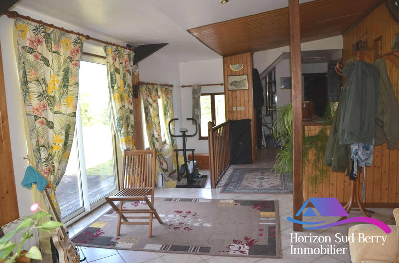 Maison - 295 m² - 12 pièces