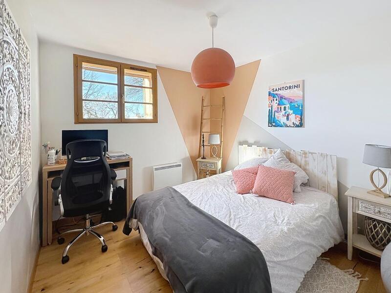 Maison - 93 m² - 4 pièces