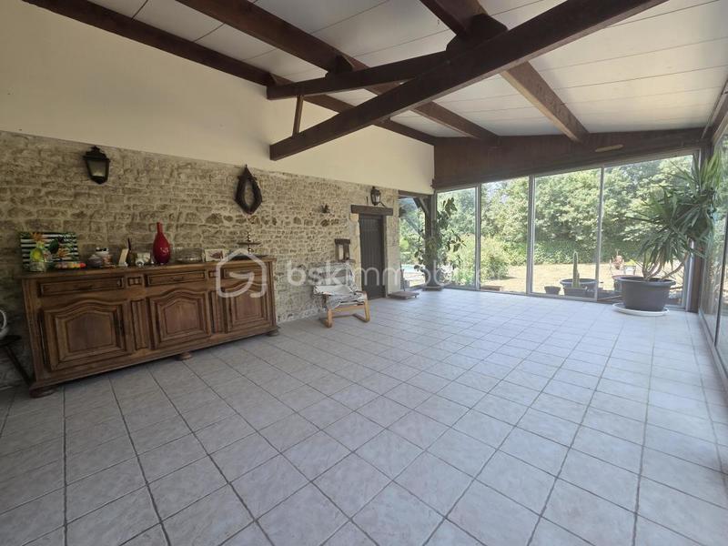 Maison - 277 m² - 6 pièces