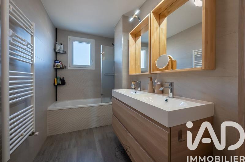 Maison - 82 m² - 4 pièces