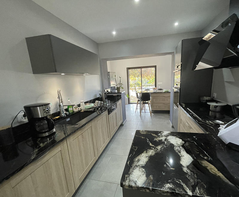 Maison - 183 m² - 6 pièces