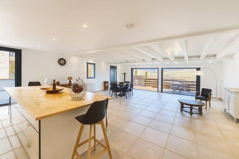 Maison - 160 m² - 6 pièces