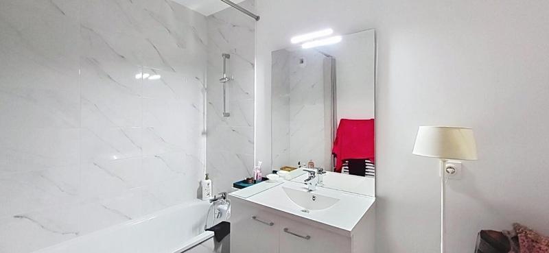 Appartement - 80 m² - 3 pièces