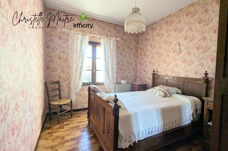 Maison - 161 m² - 7 pièces